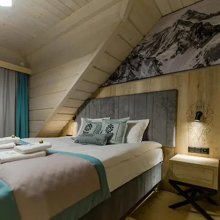 Skansen 4*