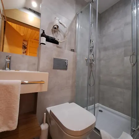 Skansen Bed & Breakfast 4*