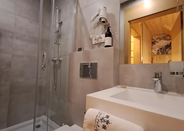 לינה וארוחת בוקר Skansen Cholerzyn